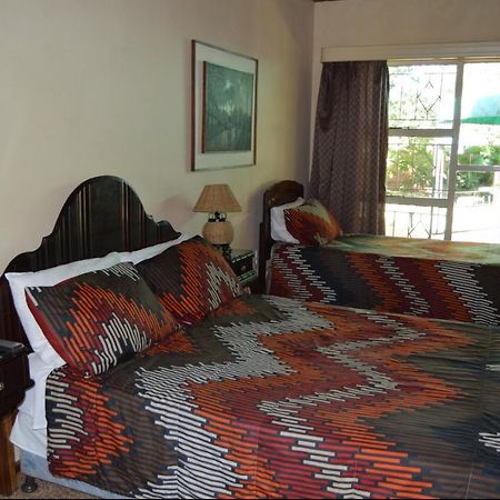 House Ebony B&B Newcastle Eksteriør bilde