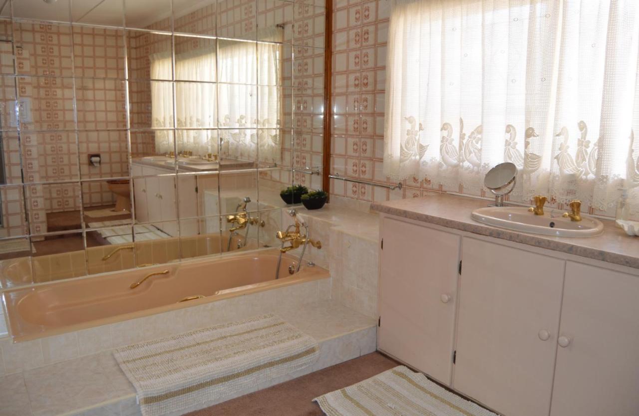 House Ebony B&B Newcastle Eksteriør bilde